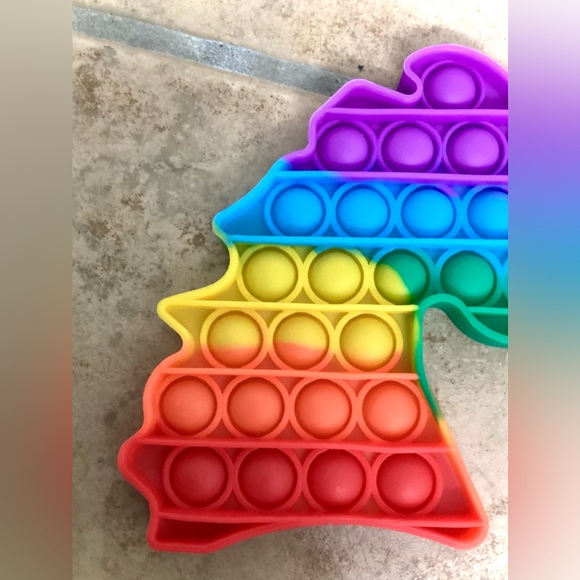 Rainbow Unicorn Fidget / Pop It - Picture 4 of 10